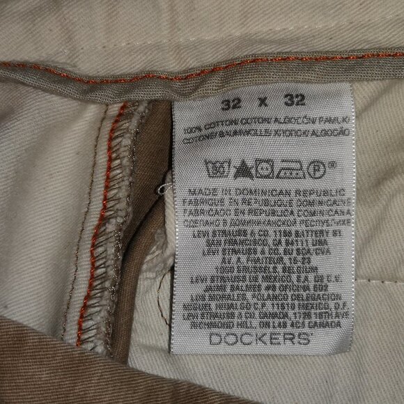 Dockers Men's Tan Classic Fit Casual Pants - Picture 8 of 8